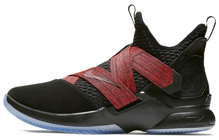 Nike Zoom Soldier 12