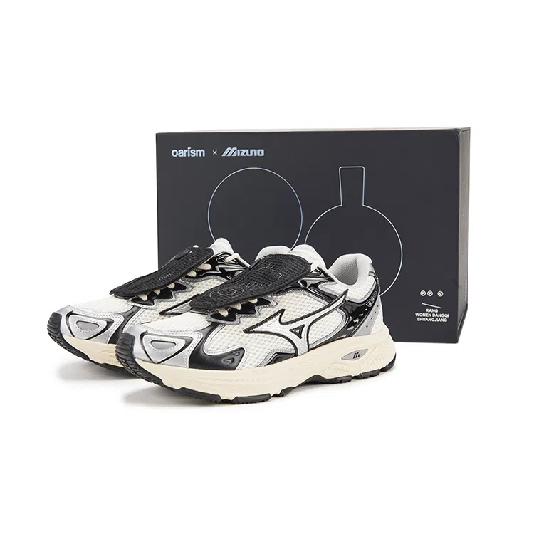 Oarism x Mizuno Racer S