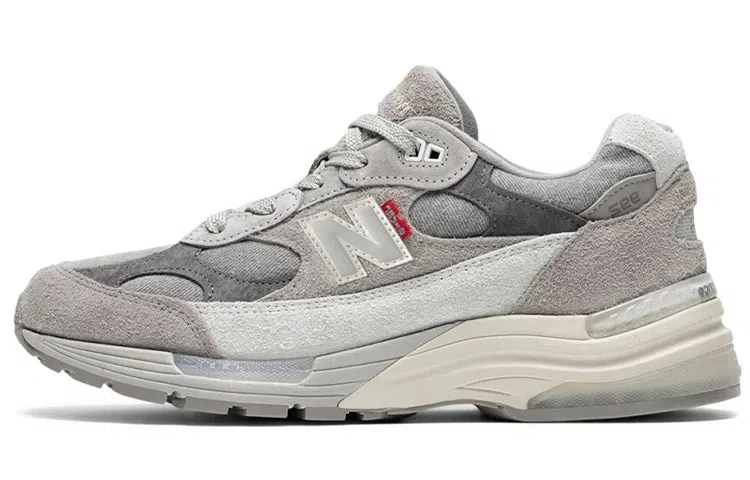 Levis x New Balance 992