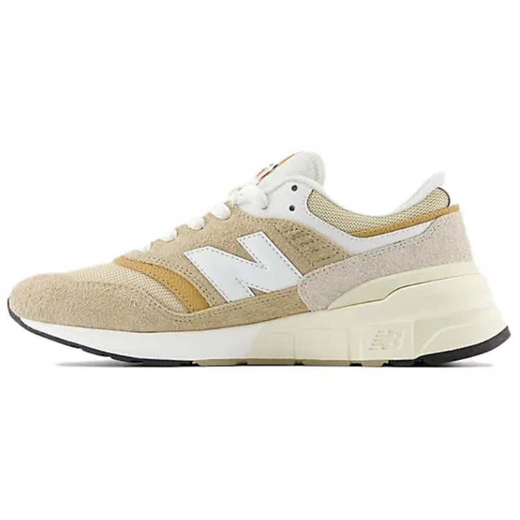 New Balance 997R Beige