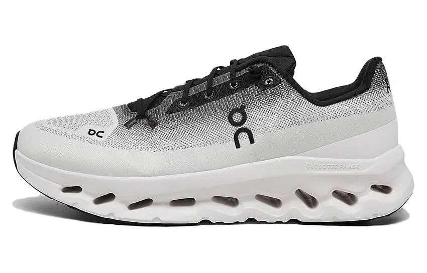 On Cloudtilt White Black