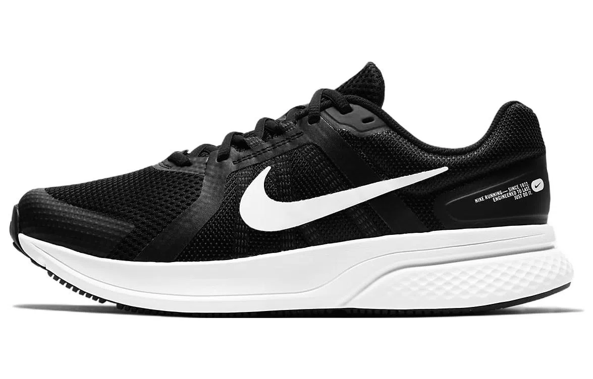 Nike Run Swift 2 Black White
