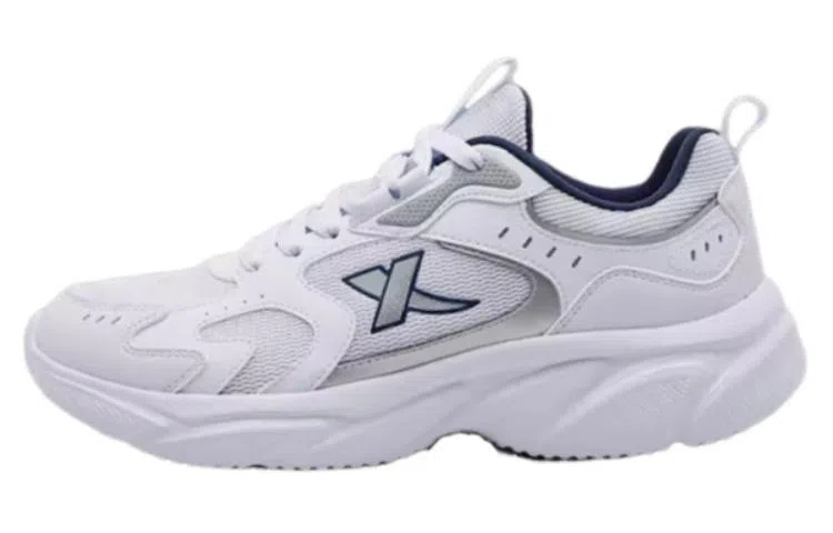 特步 耐磨透气 低帮 跑步鞋 男款 白色