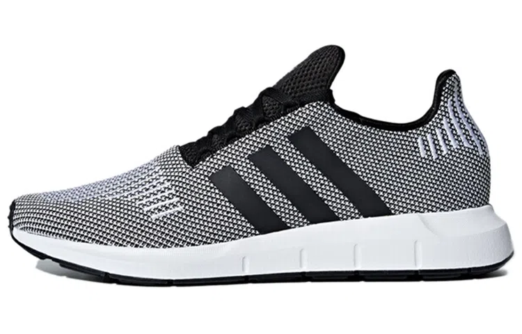 adidas Swift Run