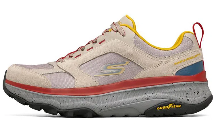 Skechers Max Cushioning Trail