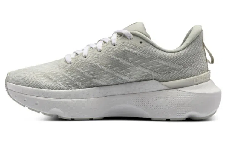 Under Armour Infinite 1