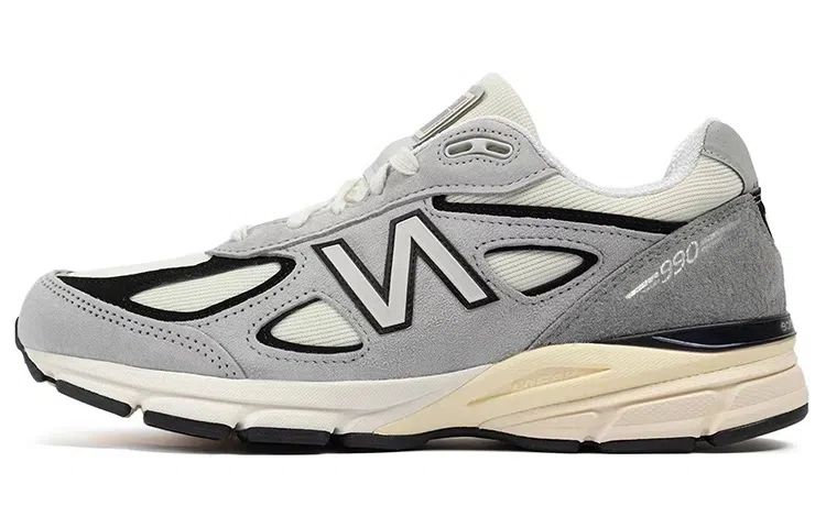 New Balance 990 V4