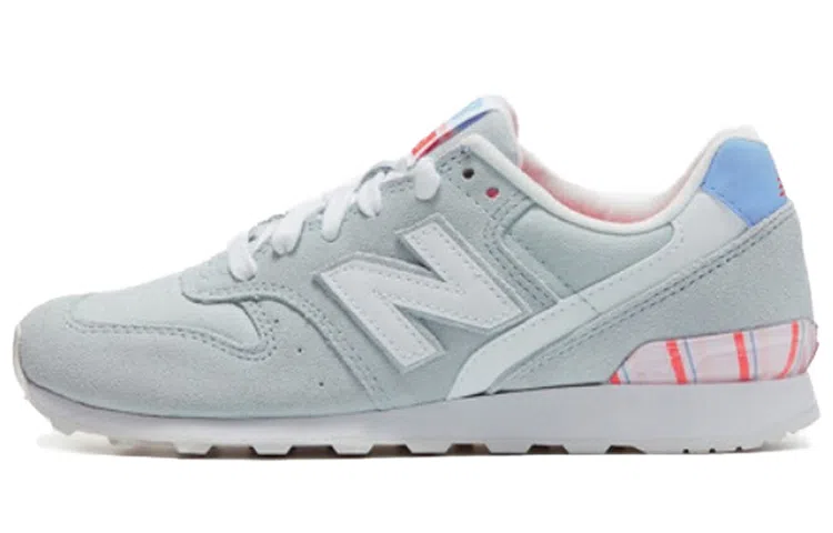 New Balance 996 Light Blue