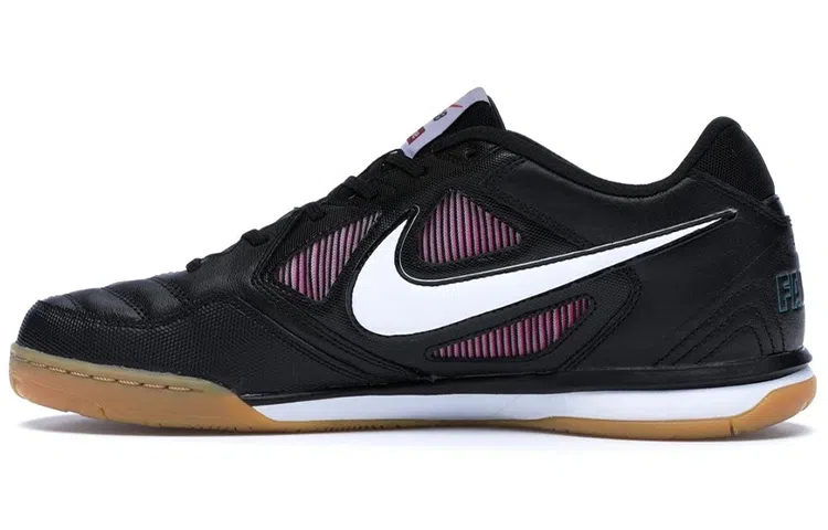 Supreme x Nike SB Gato Black Pink