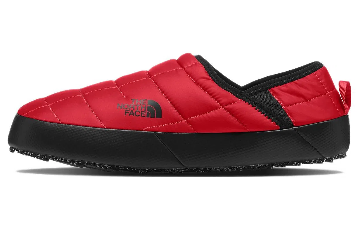 The North Face ThermoBall Traction Low Red