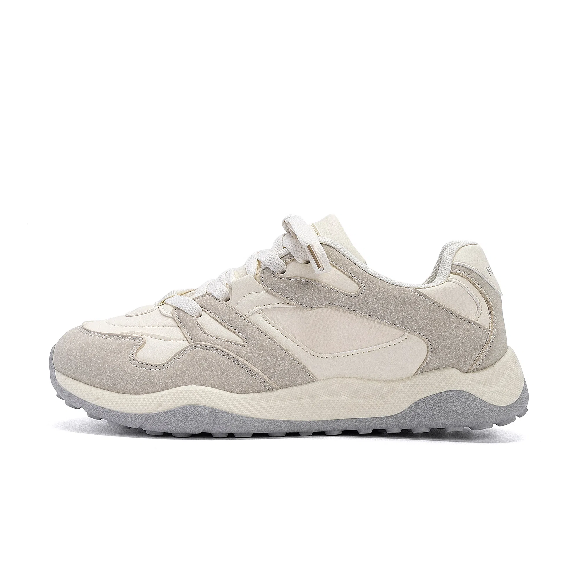 HUANQIU Classic Low Top Sneakers Beige