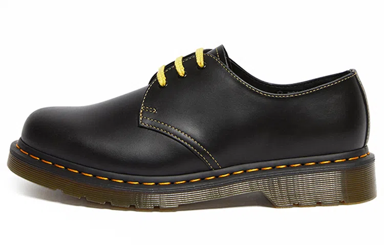 Dr. Martens 1461 Atras