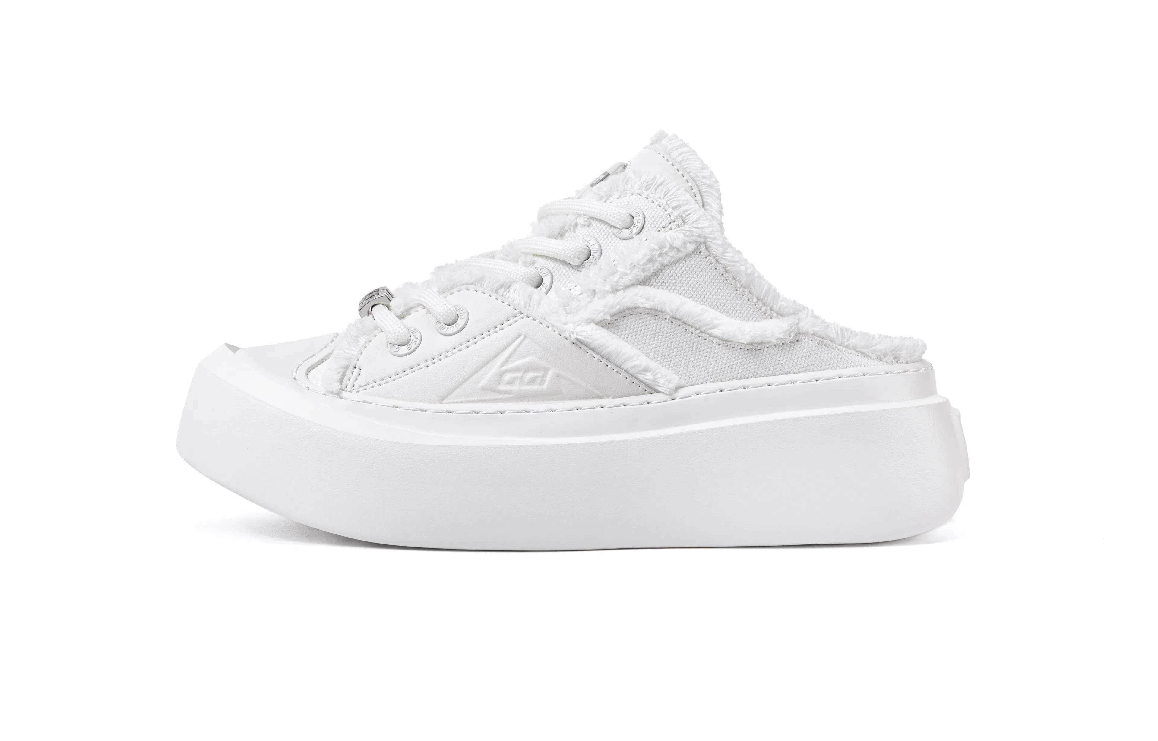 ggi Wander Play White