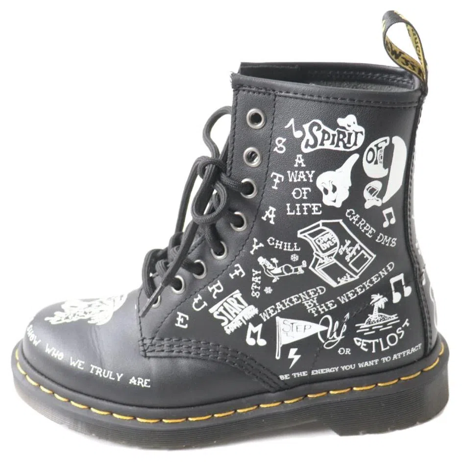 Dr. Martens 1460 Scribble