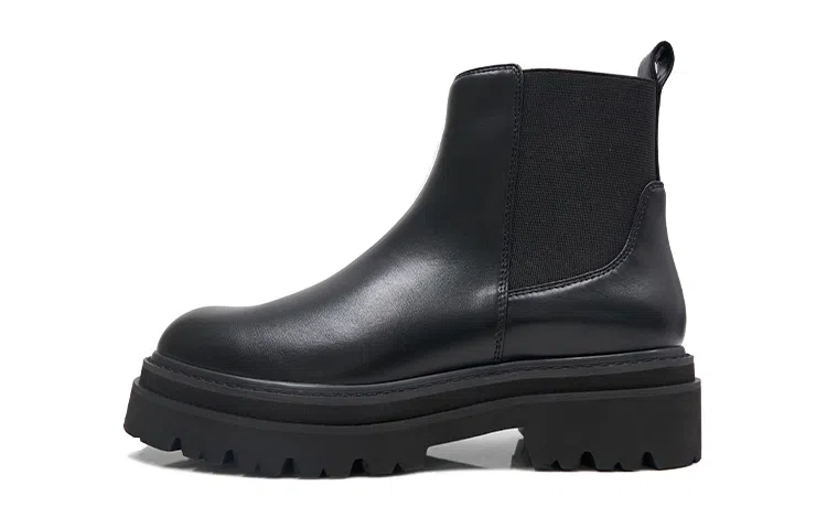 Minnetonka Chelsea Boots Black