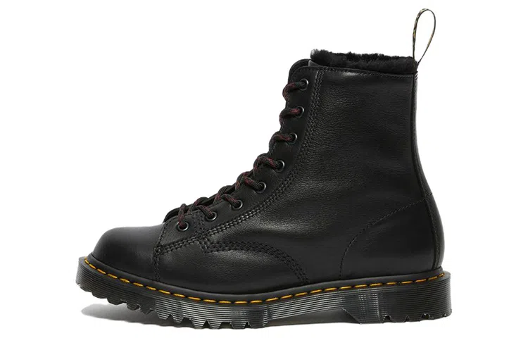 Dr.Martens Short Boot Black