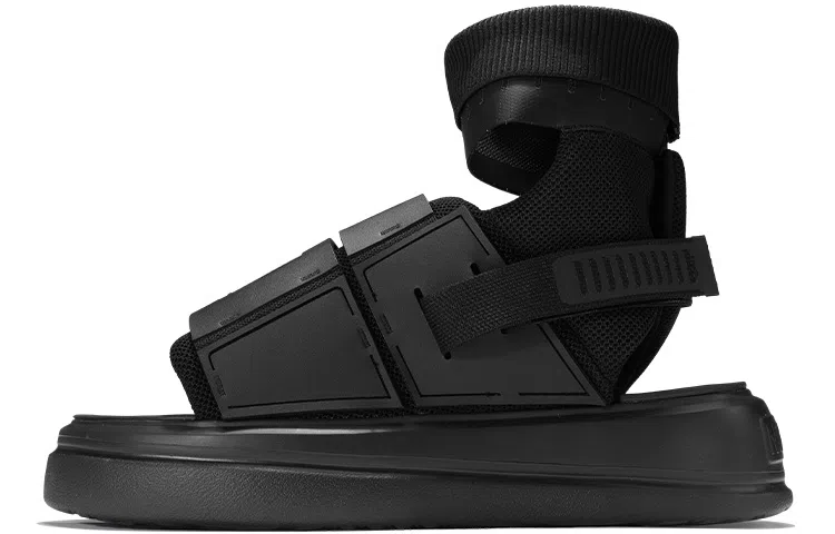 NORVINCY Sandal