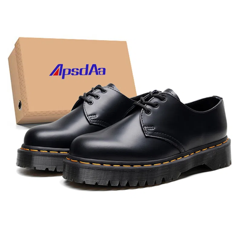 ApsdAa x VFTS Low Top Sneakers Black