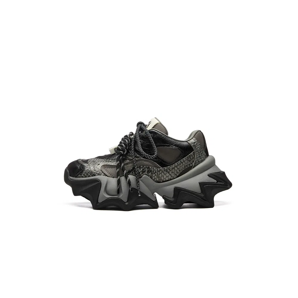 XMZY Vintage Low-Top Sneakers