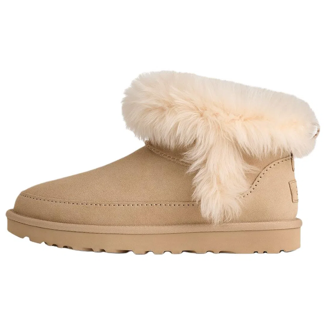 UGG Classic Novelty
