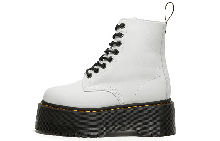 Dr. Martens 1460 White