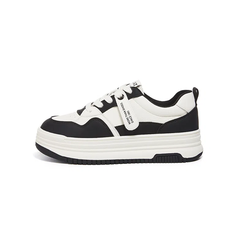 ST&SAT Low Top Sneakers