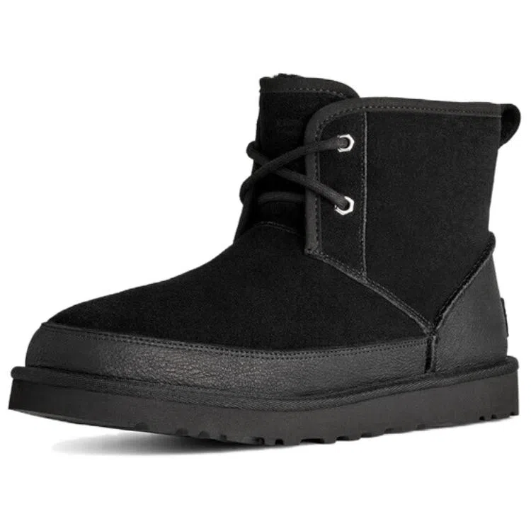 UGG Classic Novelty