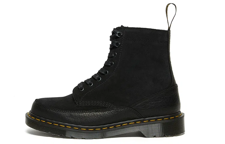 Dr. Martens 1460 Guard