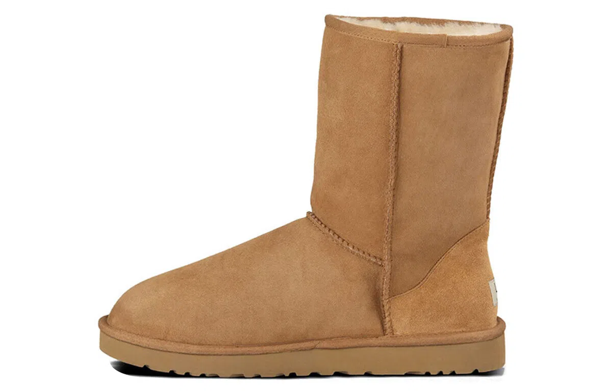 UGG Classic Short Chestnut