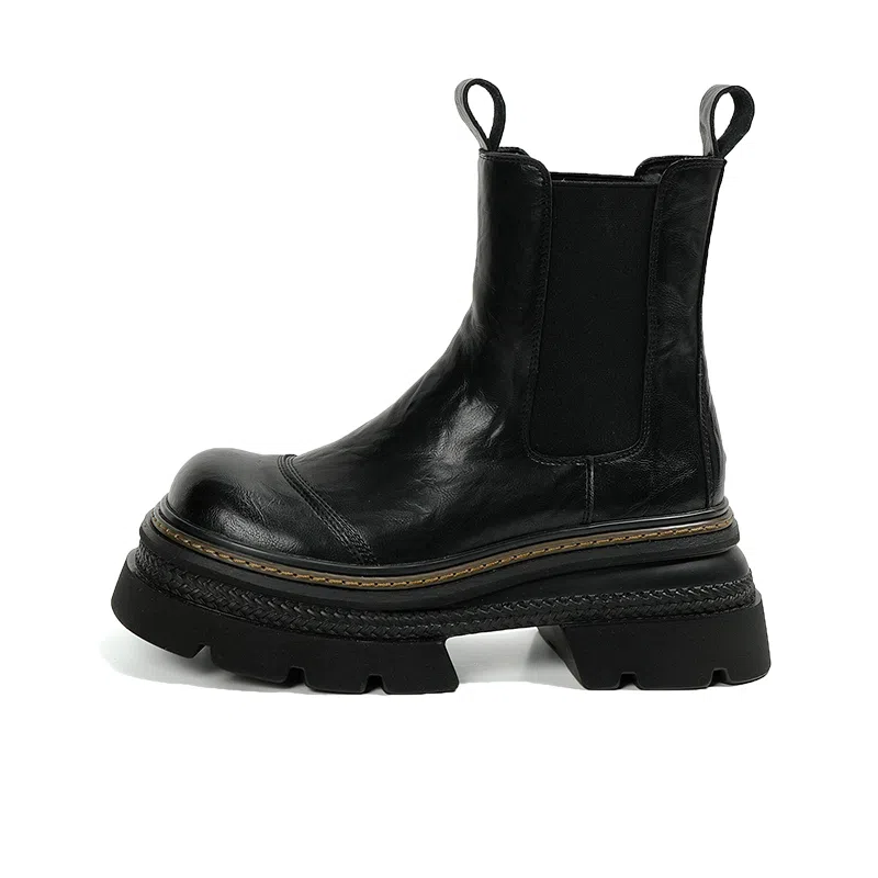 Countess Cat Chelsea Boots