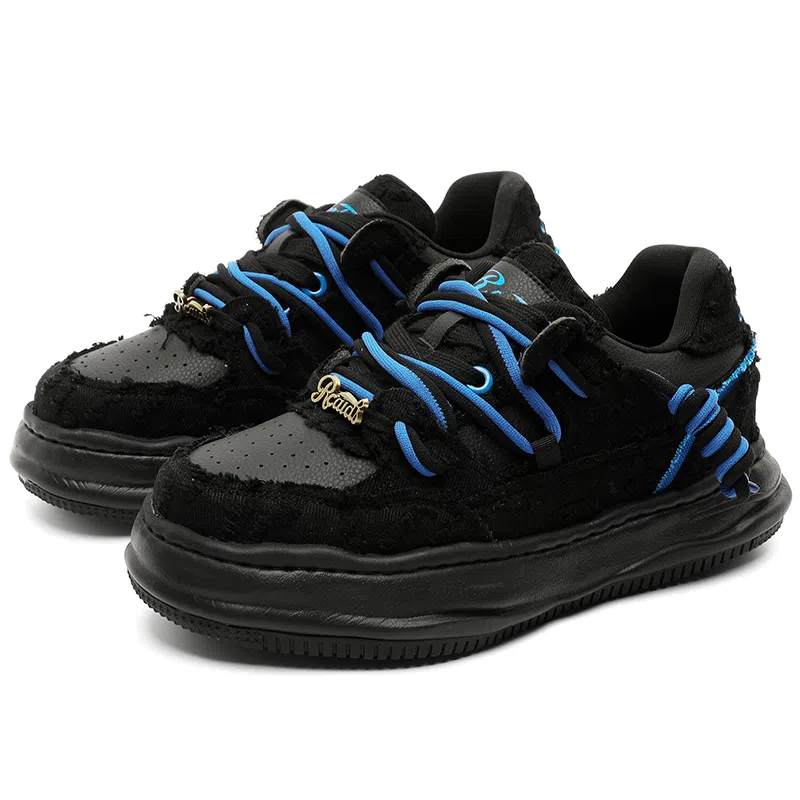 V05 Vintage Low Top Sneakers