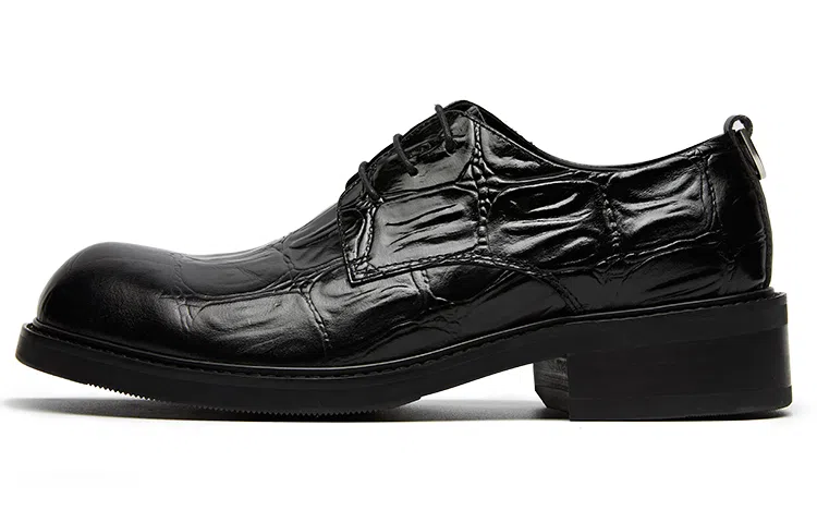 Terra Incognita Derby Black