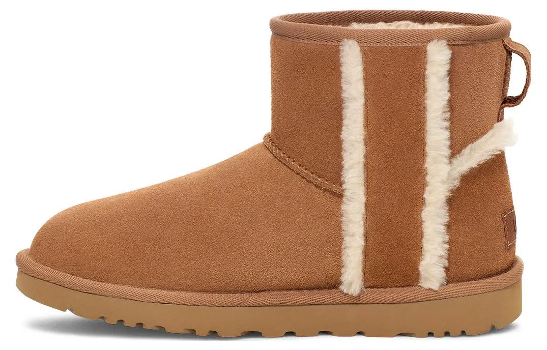 UGG Classic Mini