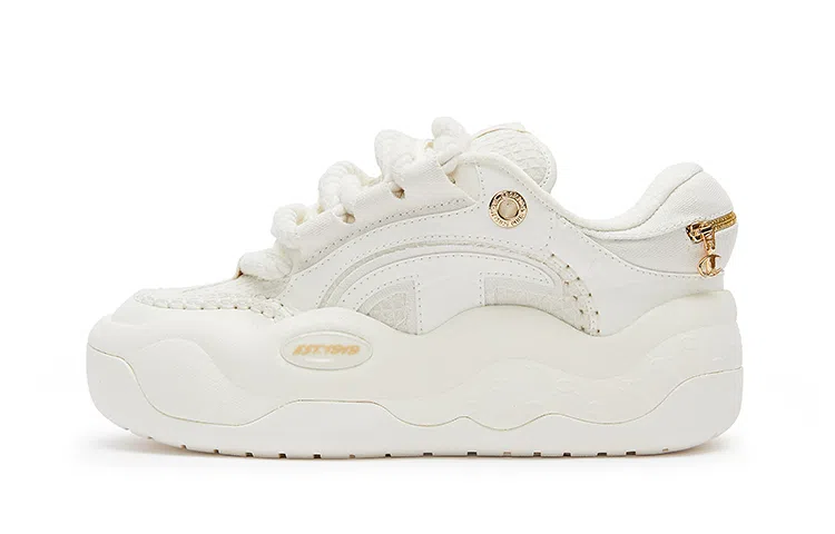 Champion Essentials CloudNine V1