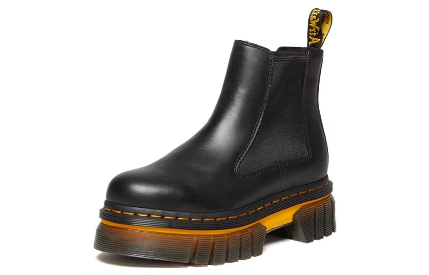 Dr. Martens Chelsea Boot Black