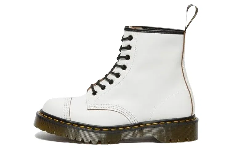Dr. Martens 1460 White