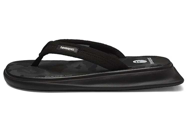 Havaianas x A BATHING APE Logo