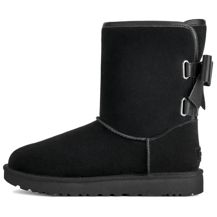 UGG Classic Bailey Black