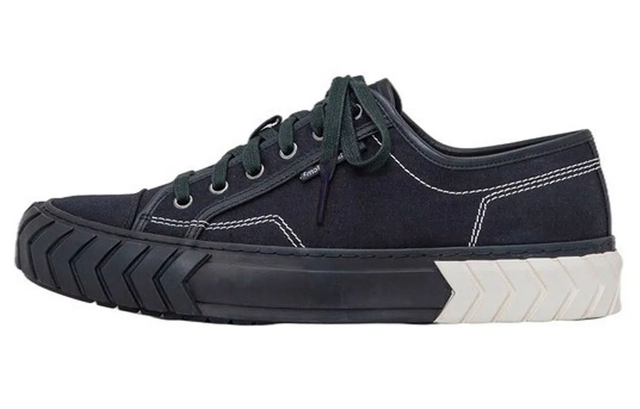 both Tyres Casual Sneakers Black White