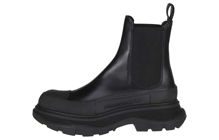 Alexander McQueen Tread Slick Chelsea Boots Black