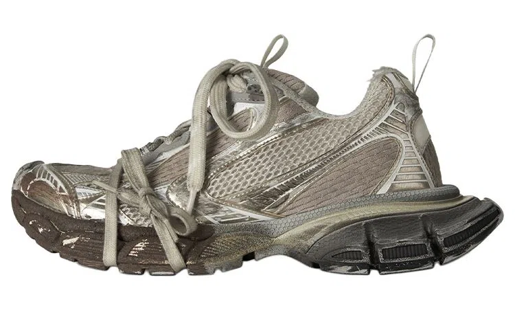 Balenciaga 3XL Beige