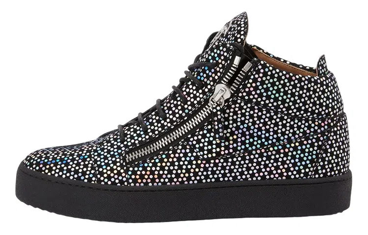 giuseppe zanottiGZ Kriss