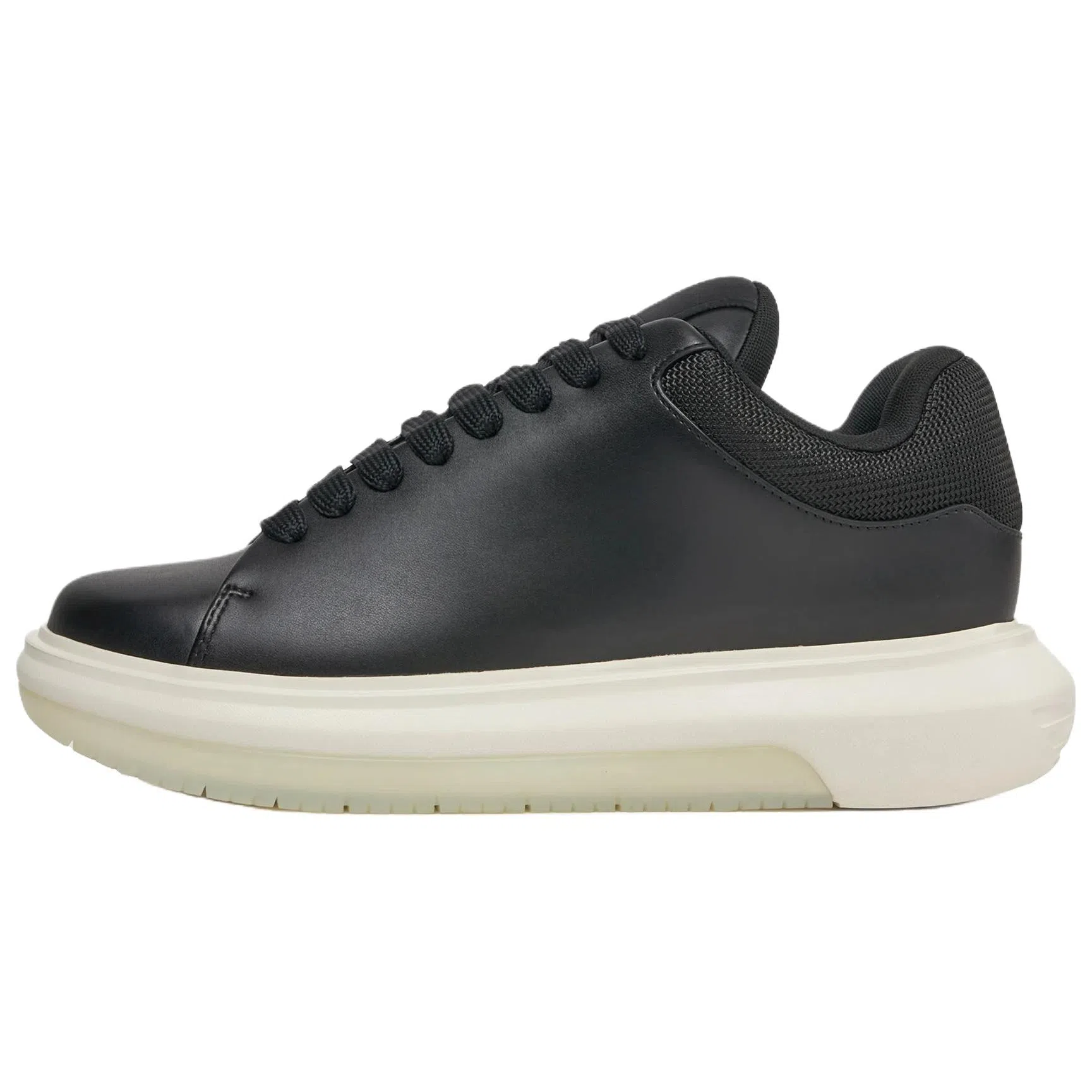 Emporio Armani Round Toe Thick Sole Lace-Up Low Sneakers Black