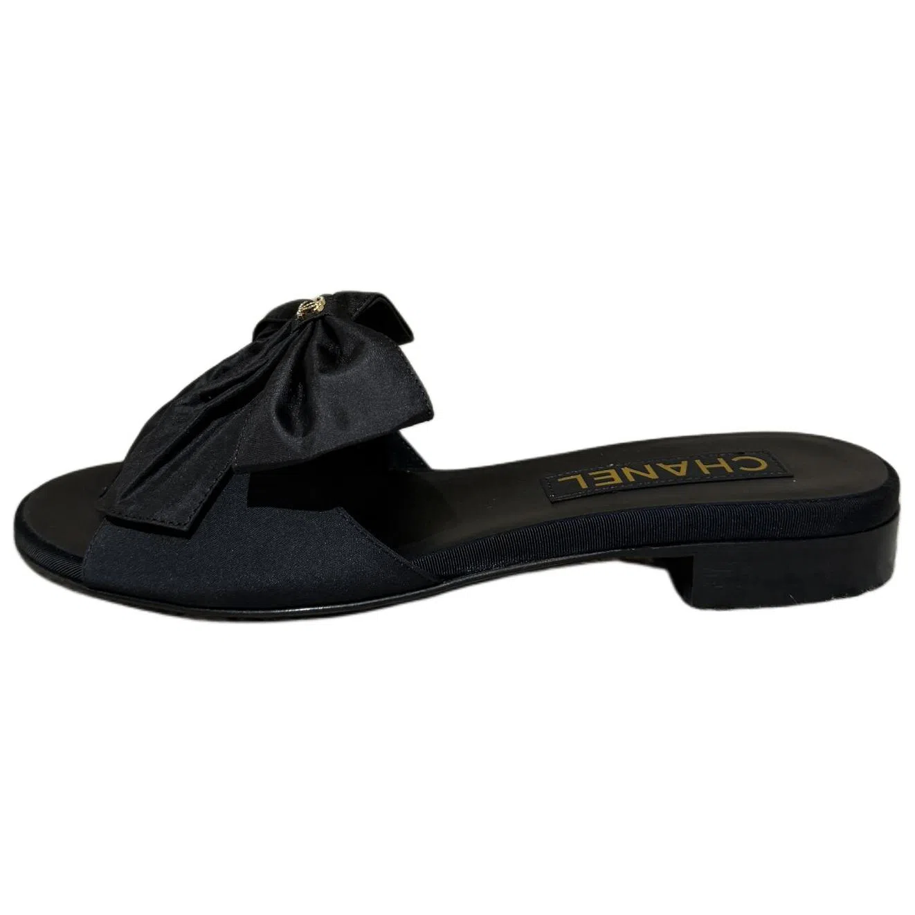 CHANEL 24a Bow Toe Sandals Black