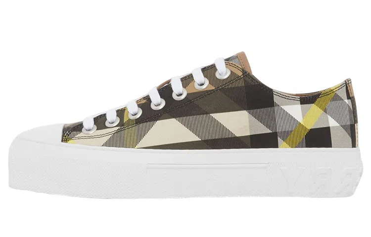 Burberry Low-Top Sneakers Grey