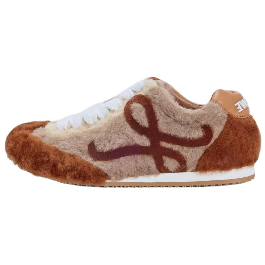 LOEWE Ballet Runner 2.0