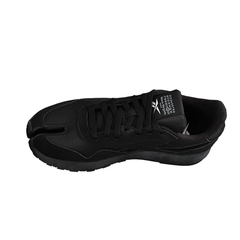 Reebok x Maison Margiela Tabi