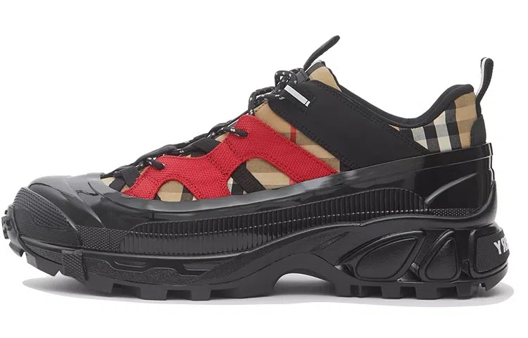 Burberry Arthur Vintage Sneakers Black Red