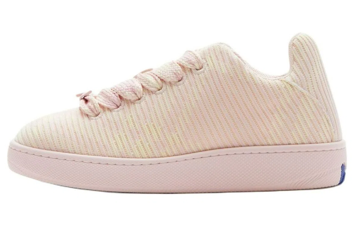Burberry Low-Top Sneakers Pink