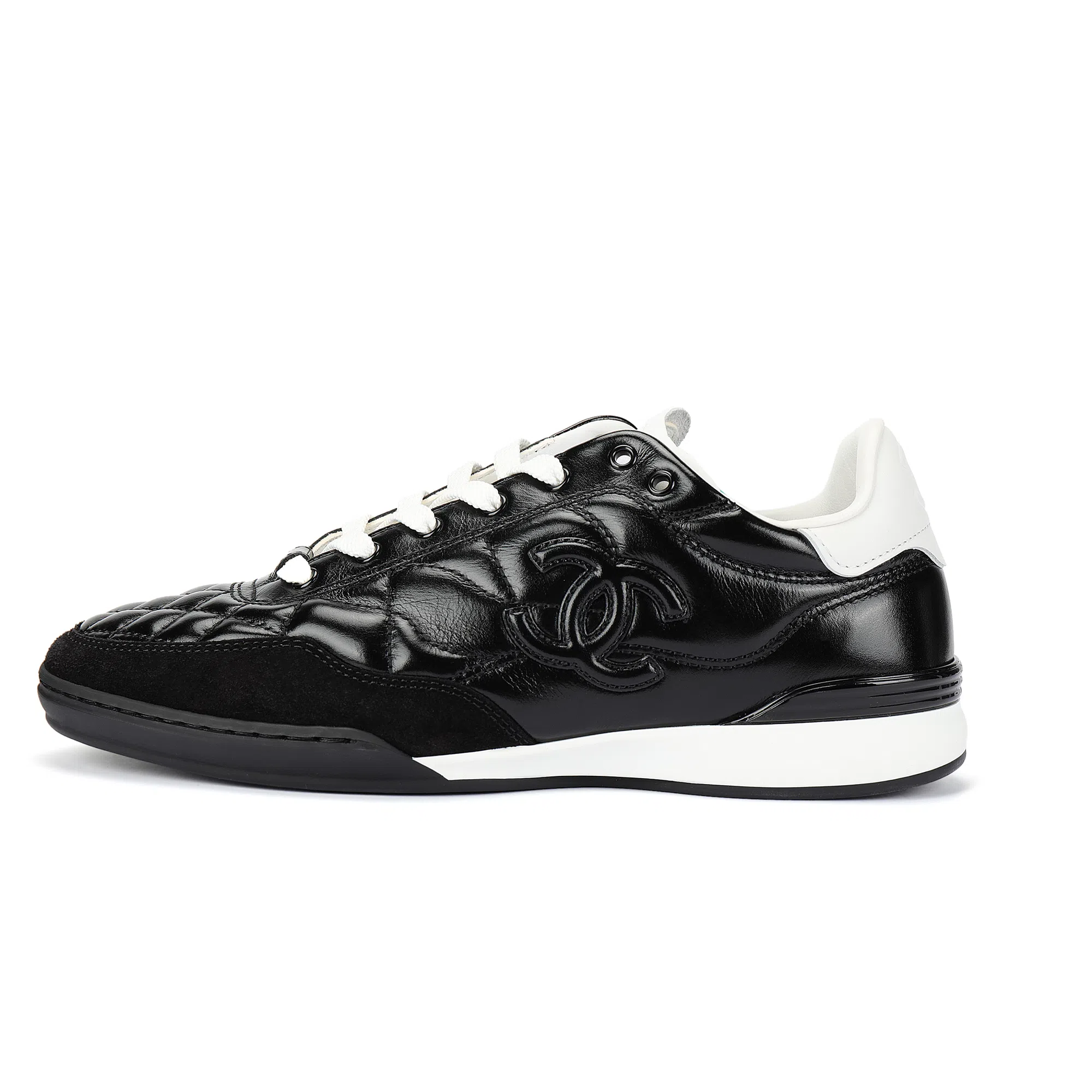 CHANEL 24a Sneakers